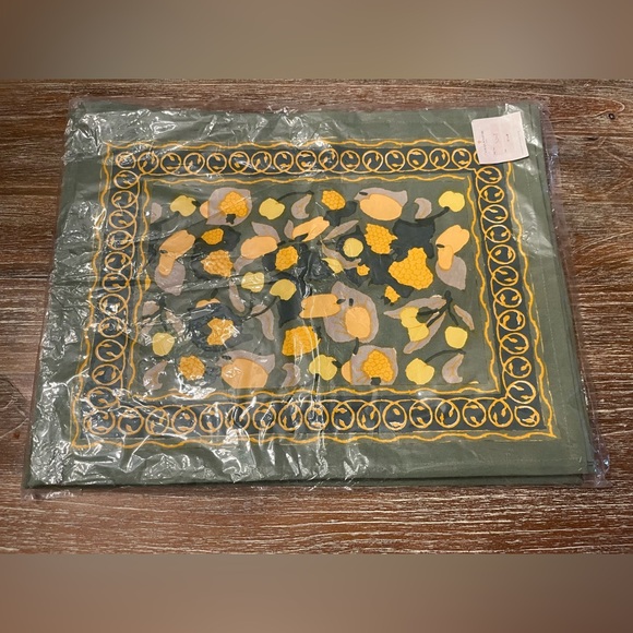 BRAND NEW IN BAG, COULEUR NATURR SET OF (6) FRUIT PLACEMATS, 15x18” - Picture 2 of 5